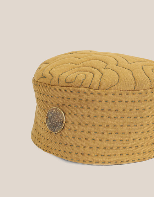 Reversible milton hat with embroidery with printed lining